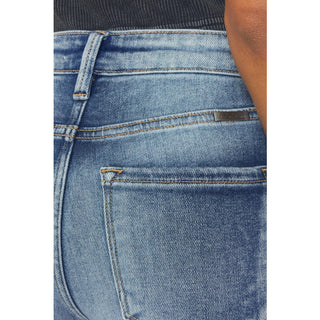 HIGH-RISE JEANS